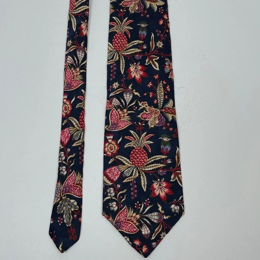Williamsburg Silk Tie Necktie Men Navy Blue Floral Pineapple Traditional Coastal